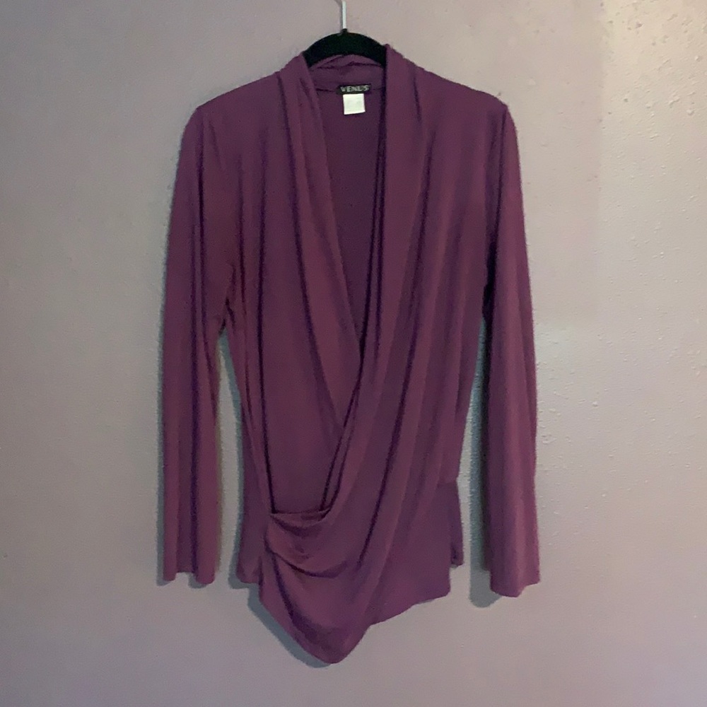 Venus women’s drapey long sleeved top